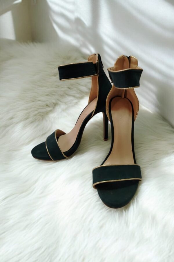 Sandalias Charlotte Russe